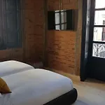 13 3* León