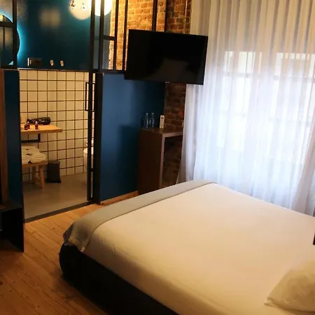 Guest house 13