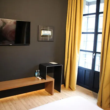 13 Guest house Leon