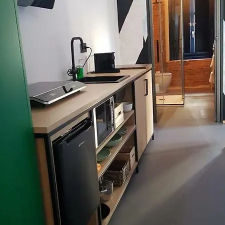 13 Guest house