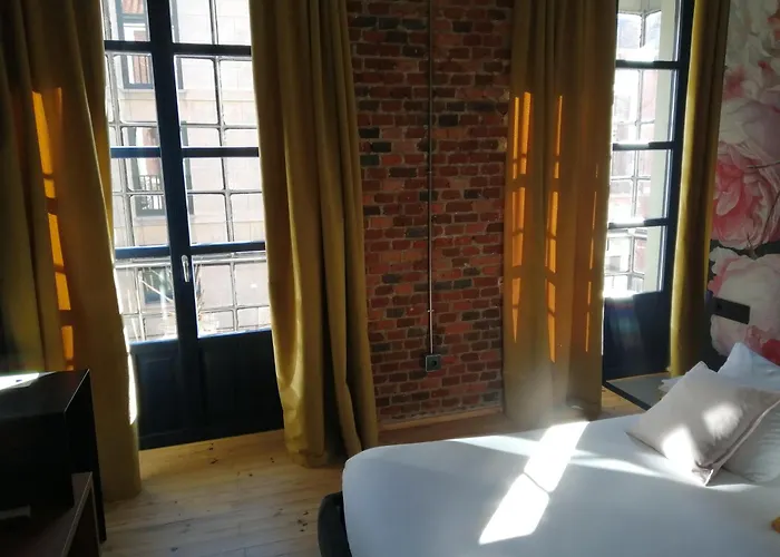 13 בית הארחה 3*