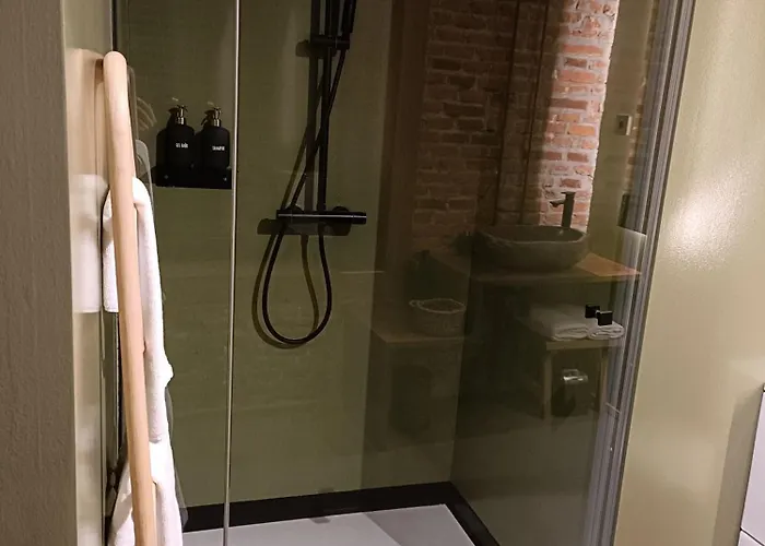 בית הארחה 13 לאון