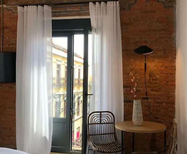 13 בית הארחה